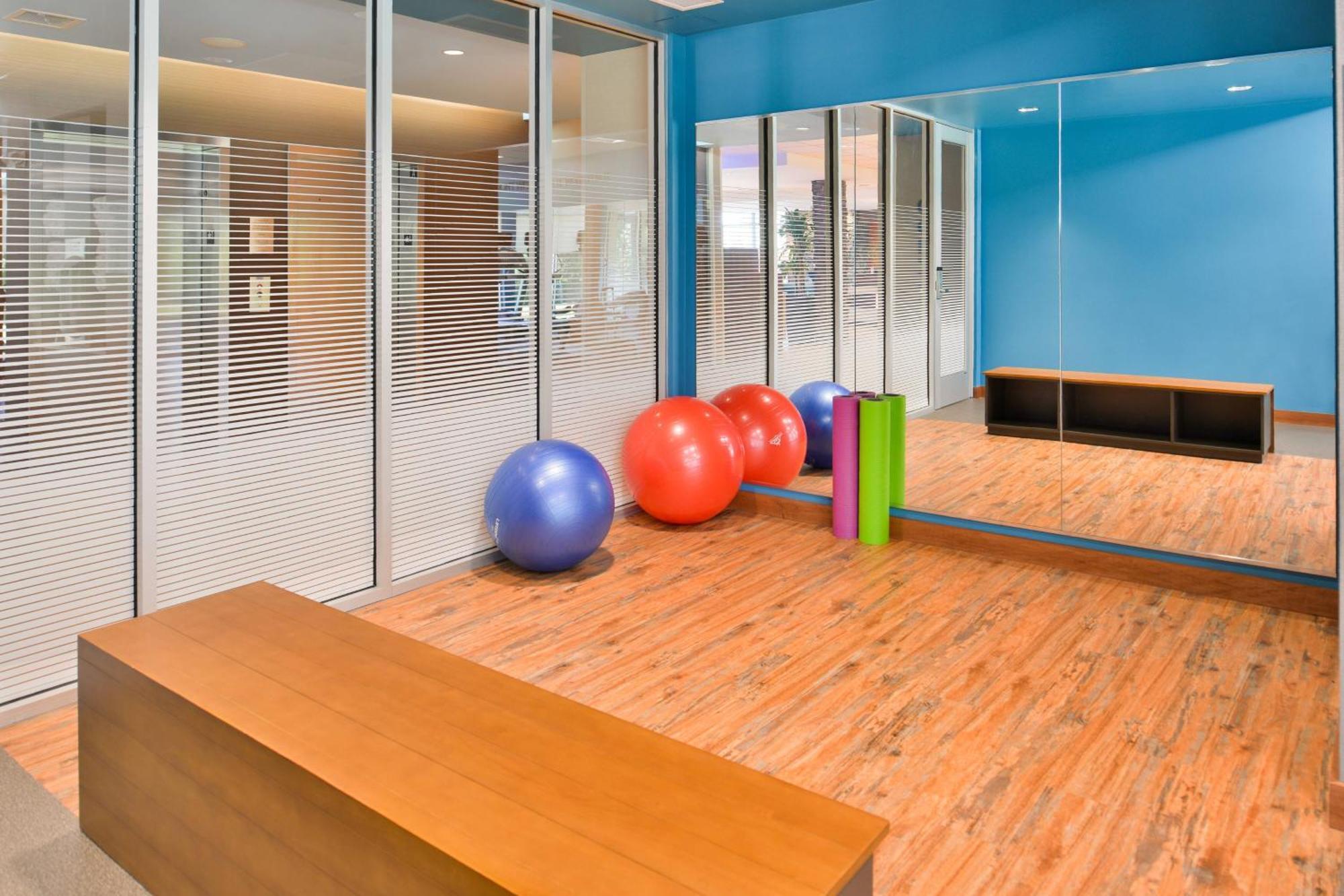 Fairfield Inn & Suites By Marriott St. Joseph Bagian luar foto