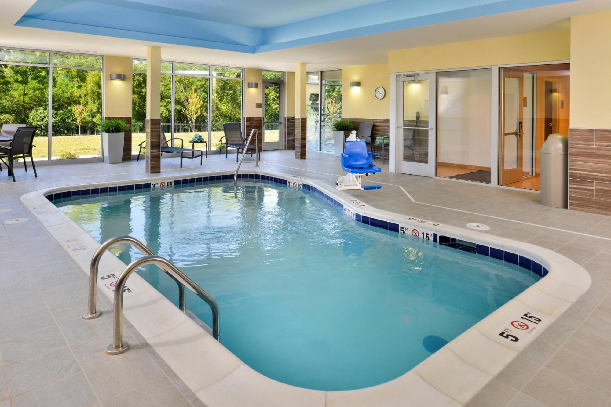 Fairfield Inn & Suites By Marriott St. Joseph Bagian luar foto
