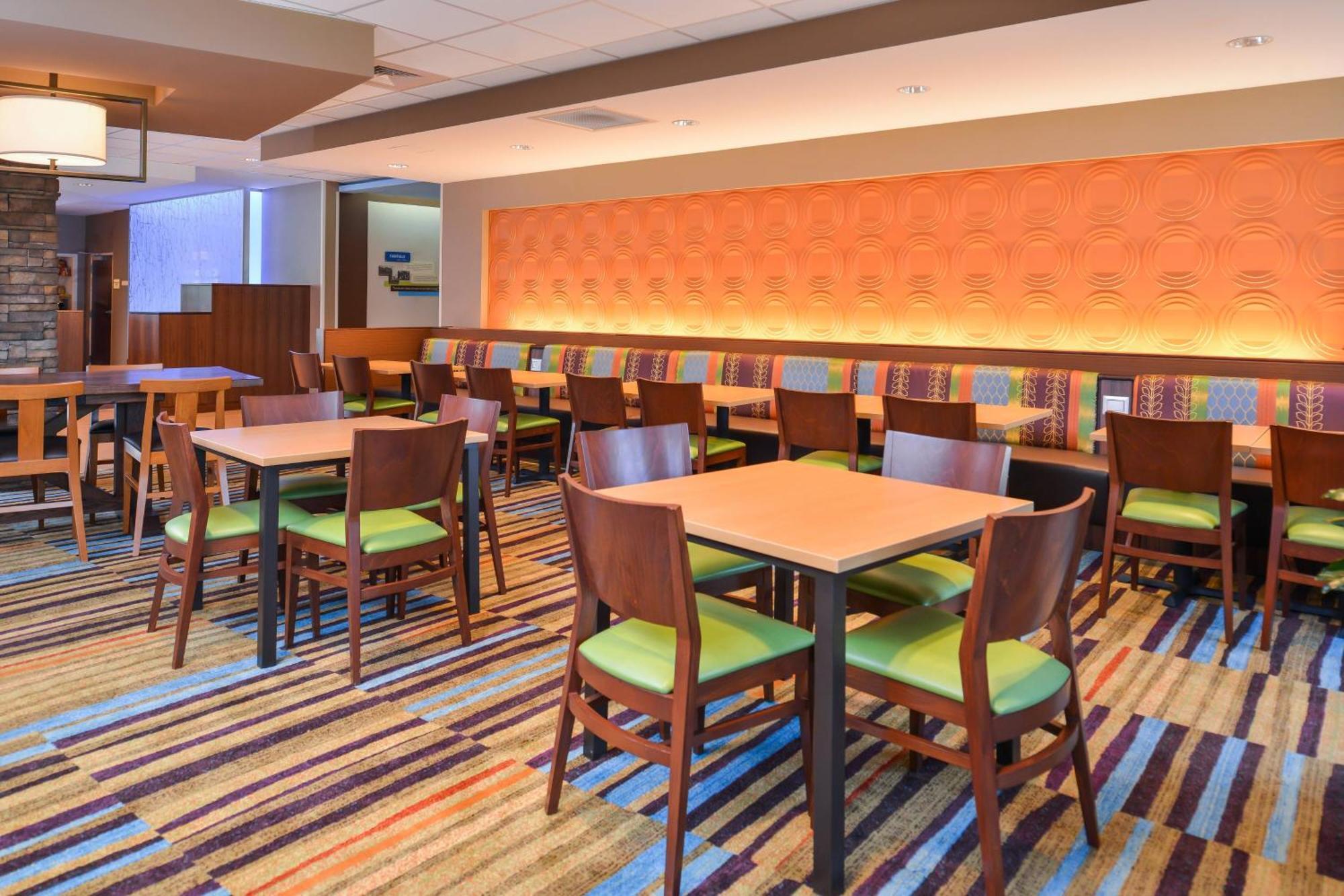 Fairfield Inn & Suites By Marriott St. Joseph Bagian luar foto