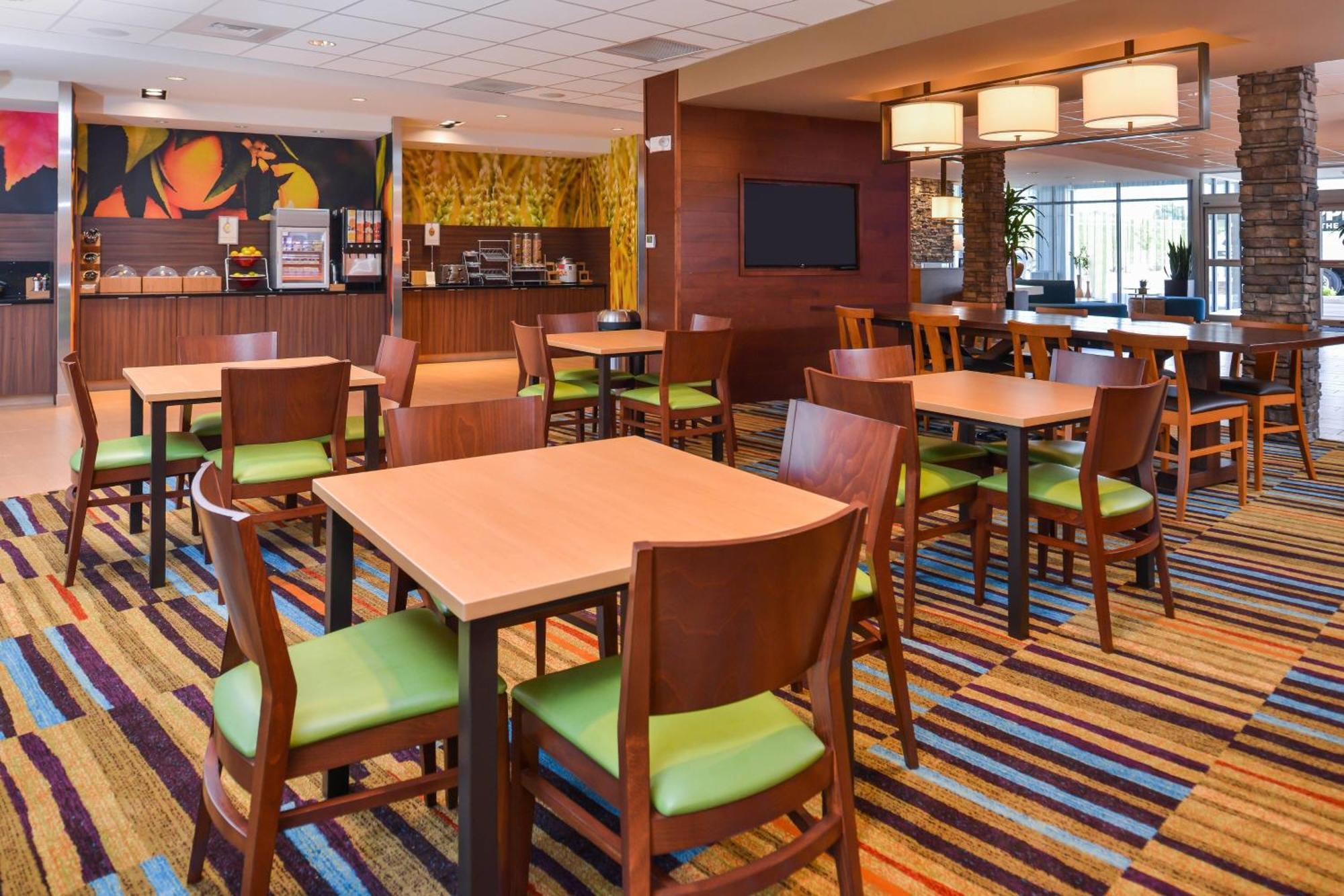 Fairfield Inn & Suites By Marriott St. Joseph Bagian luar foto